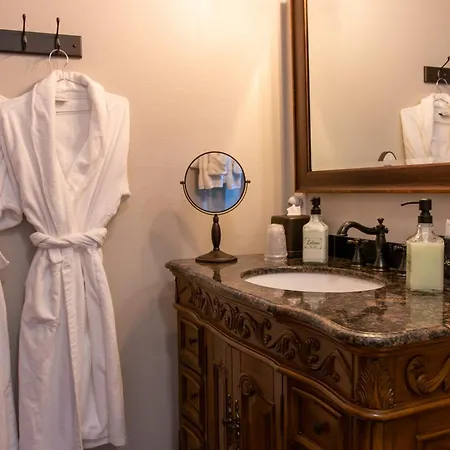 The Pearl Inn Bed And Breakfast Ilwaco Extérieur photo